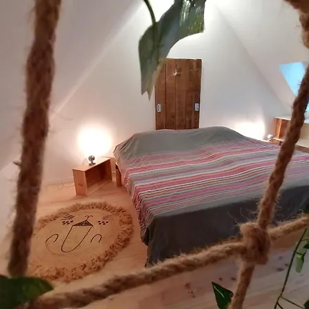 Gite à la ferme - piscine partagée